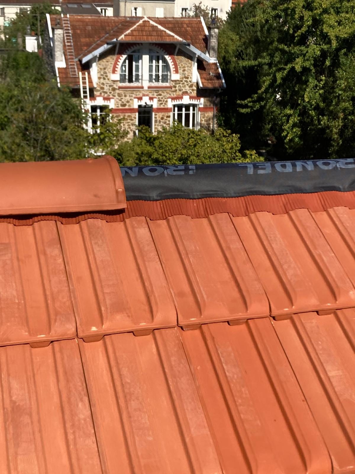 Façade rénovée par Sauzaire Couverture Rénovation à Paris